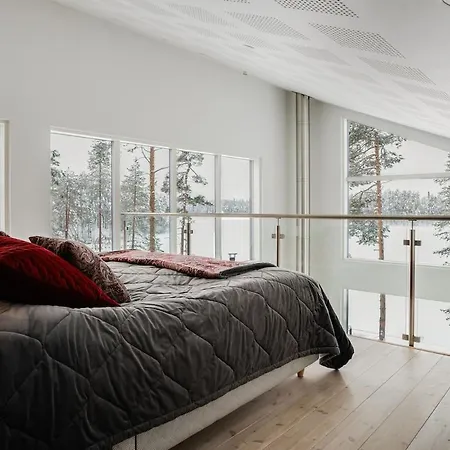 Luxury Lakefront By Hilla Kuusamo